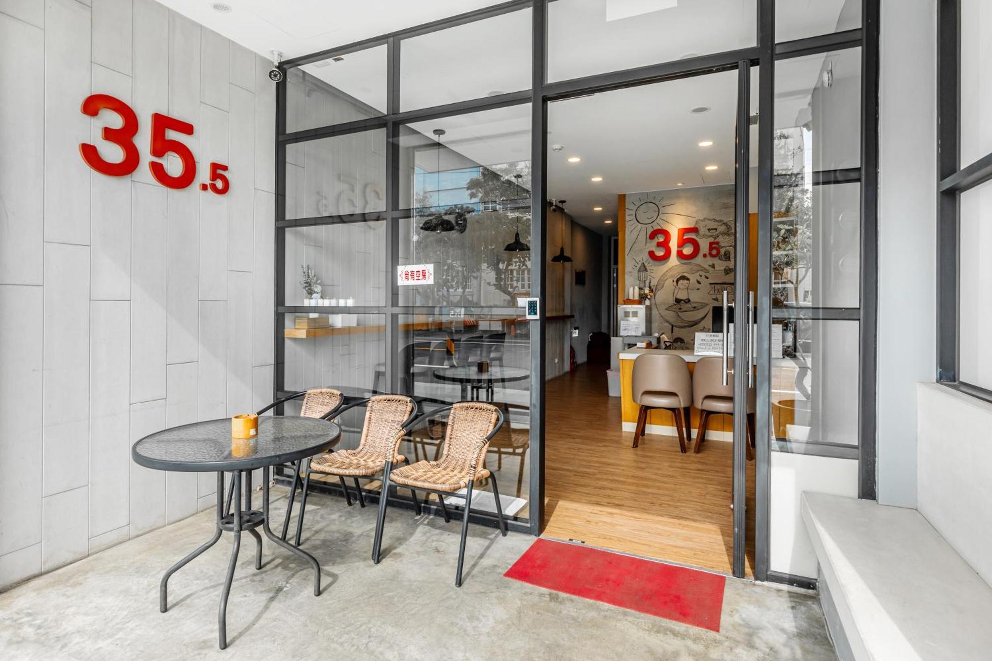 35.5 Inn Kenting Exterior photo