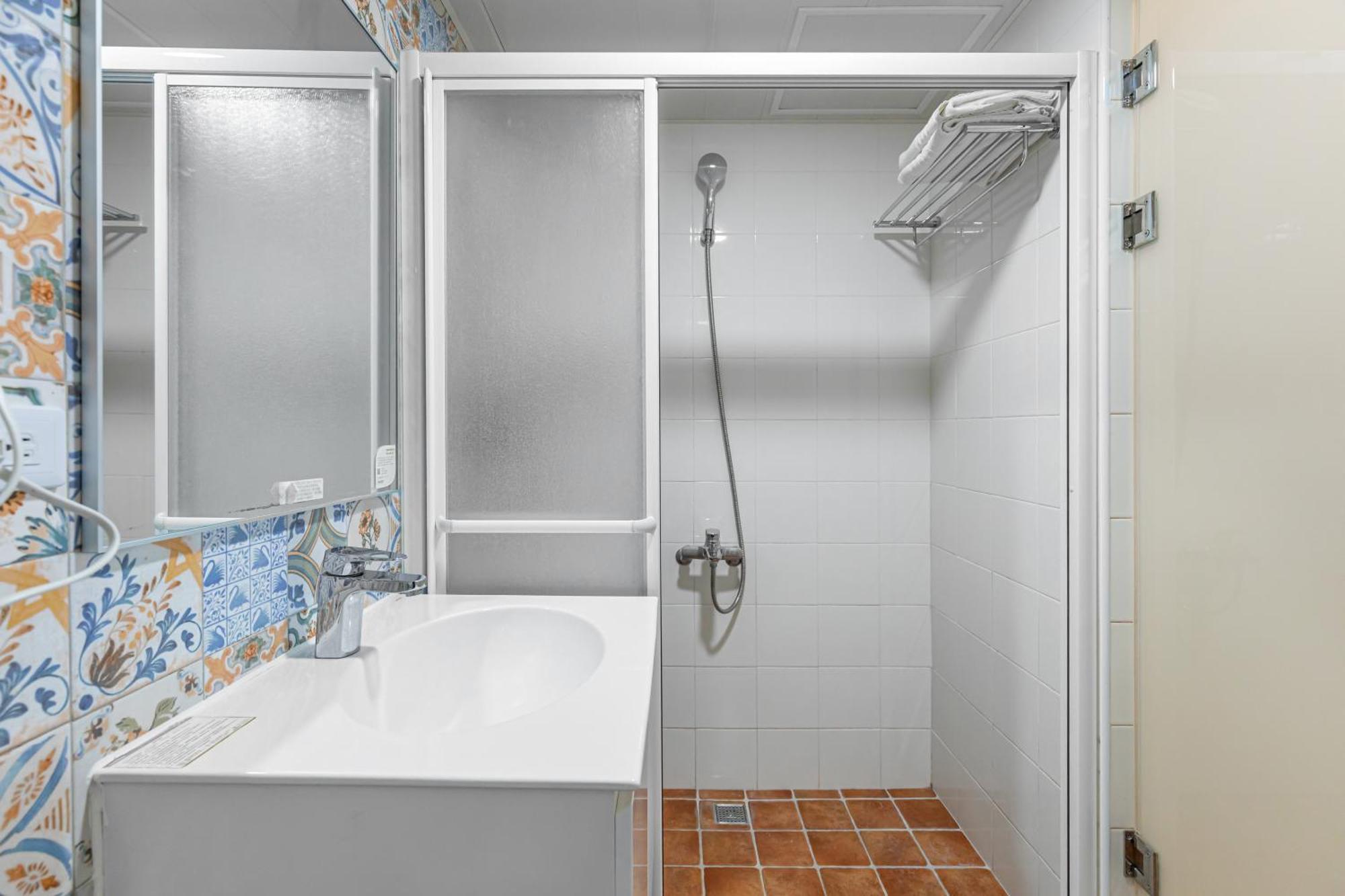 35.5 Inn Kenting Exterior photo